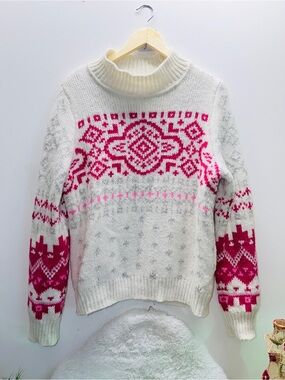 29% Wool 5% Alpaca GAP Cream Sweater with Pink Fair Isle Pattern 💝
